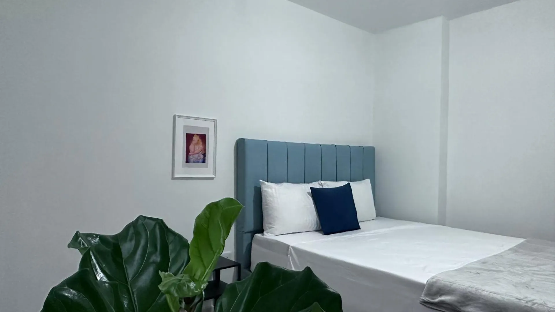 Apartment Traditional Charm Minutes From Provenza With Ac